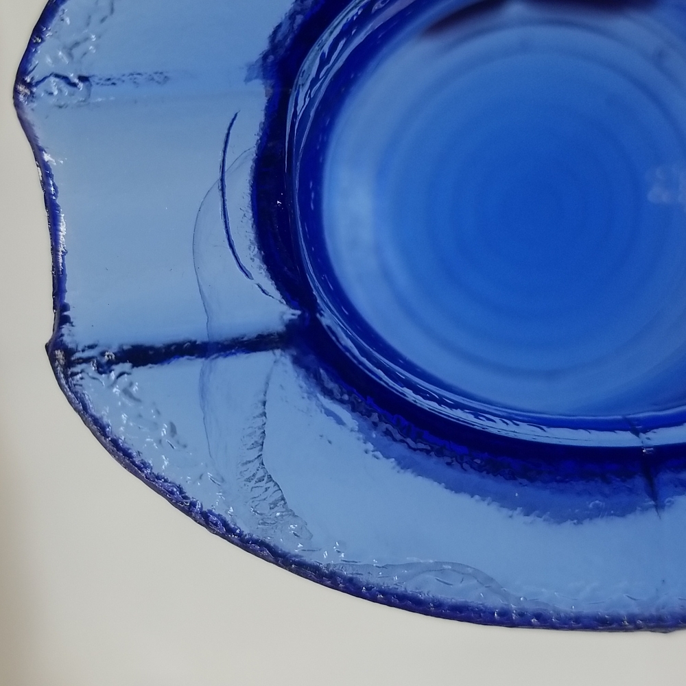 Vintage Blue Glass Tophat Ashtray - Picture 10 of 12